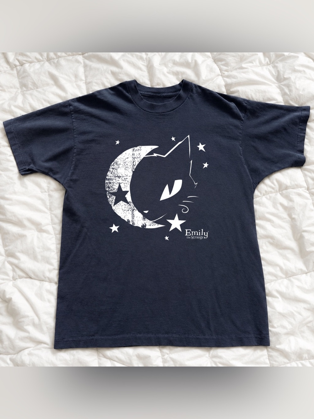 Gildan Black Cat Moon T-Shirt - Retro Vintage Style